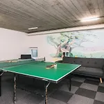 4 Person On A In Apartamento *