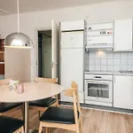 4 Person On A In Апартаменты