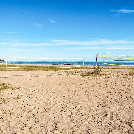 4 Person On A In Apartmán