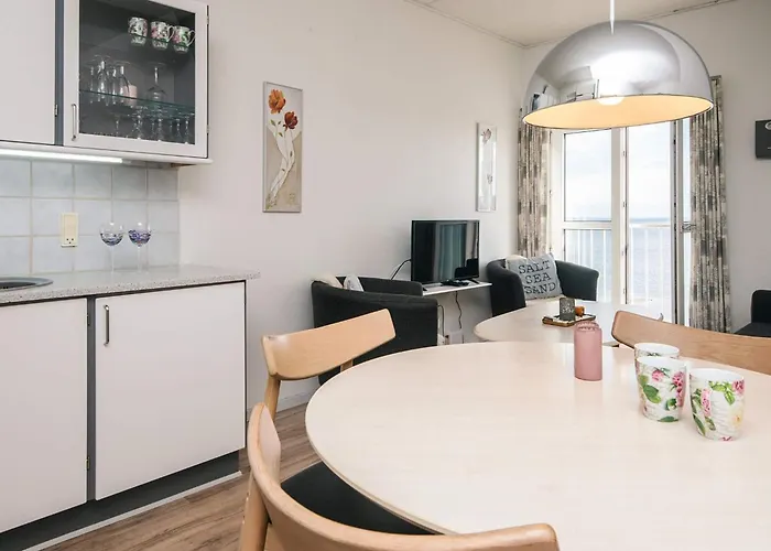 4 Person On A In Apartament *